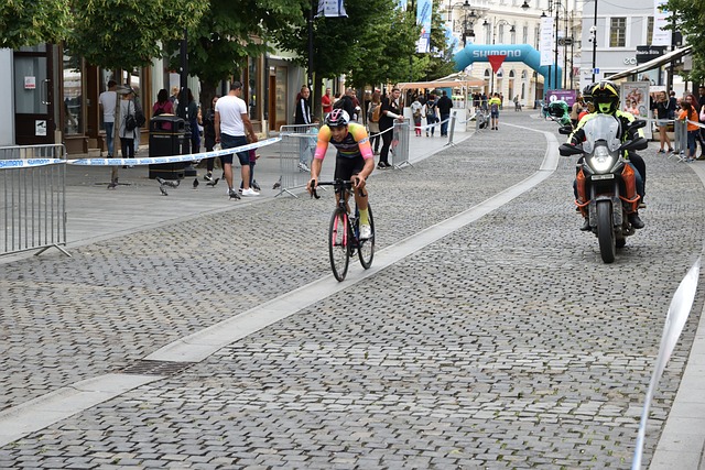 得到进一步 得到进一步